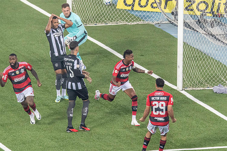 Como a pausa para a data Fifa pode ajudar os clubes que disputam o  Brasileirão? - Fotos - R7 Futebol