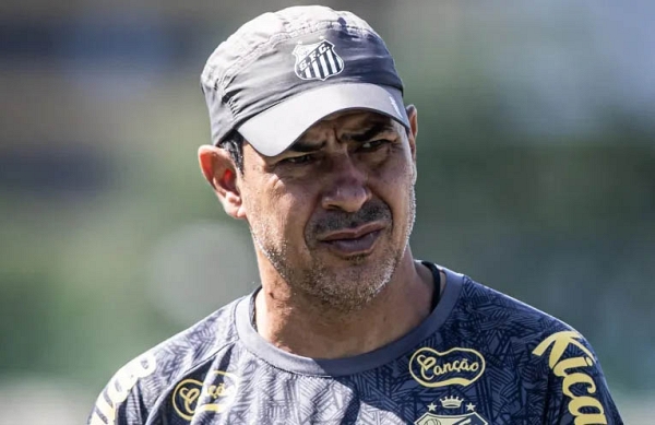 Carille Ã© demitido apÃ³s tirar Santos da SÃ©rie B