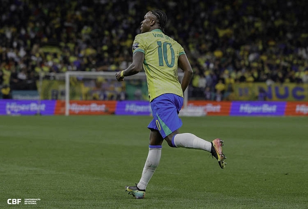Brasil e Equador garantem vagas na Copa