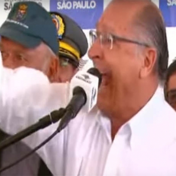 Alckmin grita com deputado ao discursar durante evento no interior de SP