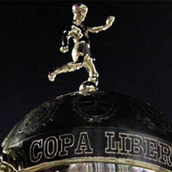 Clubes brasileiros de futebol terÃ£o de ter time feminino para participar da Libertadores