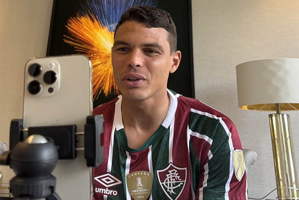 Fluminense anuncia volta de Thiago Silva
