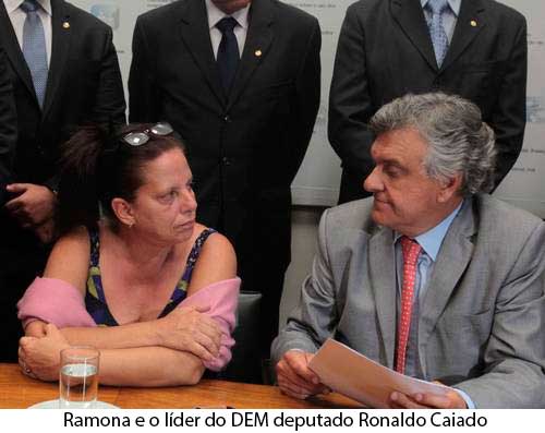 MÃ©dica cubana diz que foi enganada, deixa o &quot;Mais MÃ©dicos&quot; e vai pedir asilo ao Brasil