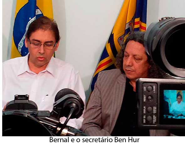 MP pede afastamento do prefeito Bernal