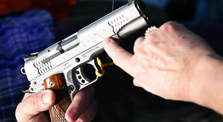 ExÃ©rcito autoriza armas calibre 9mm para uso pessoal de policiais dos estados