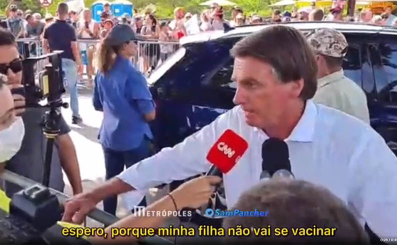 De folga no litoral de SC, Bolsonaro diz que sua filha 'nÃ£o vai se vacinar' contra covid: vÃ­deo