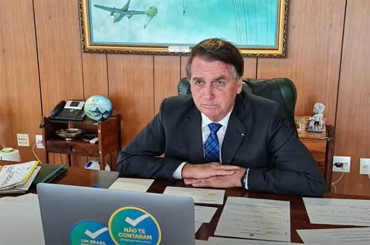 Criticado por preÃ§os de combustÃ­veis, Bolsonaro fala em privatizar Petrobras