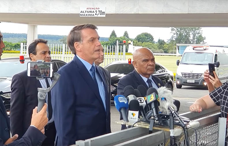 'Eu zero' impostos dos combustÃ­veis se governadores zerarem ICMS, diz Bolsonaro