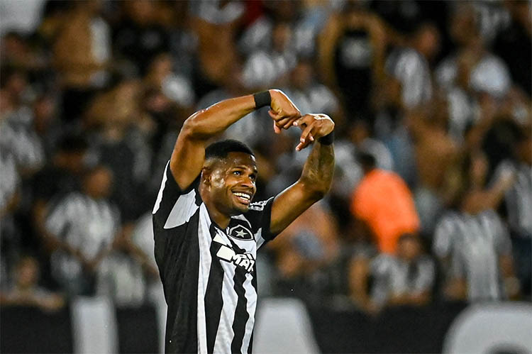 Botafogo atropela o Aurora e vai encarar o Bragantino por vaga na Libertadores