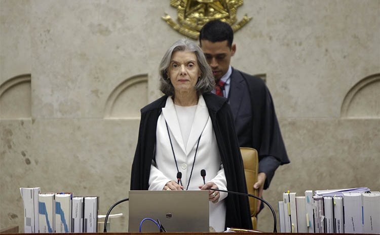 CÃ¡rmen LÃºcia, presidente do Supremo, suspende a posse de Cristiane Brasil