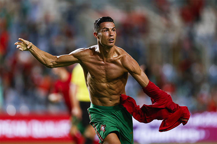 Cristiano Ronaldo se isola como maior artilheiro da histÃ³ria das seleÃ§Ãµes