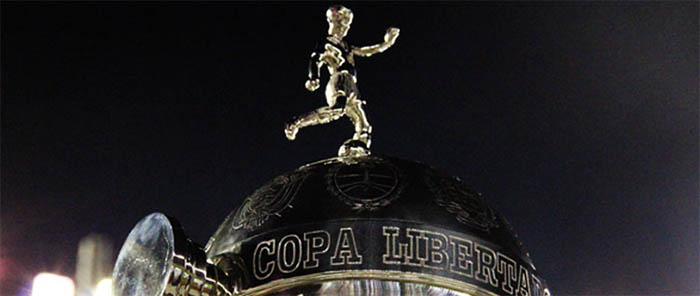 Clubes brasileiros de futebol terÃ£o de ter time feminino para participar da Libertadores