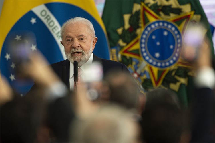 Lula deixa hospital e estÃ¡ no Alvorada