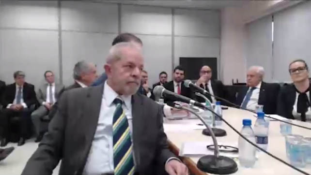 'NÃ£o tenho triplex', diz Lula a SÃ©rgio Moro: veja os vÃ­deos do depoimento do petista