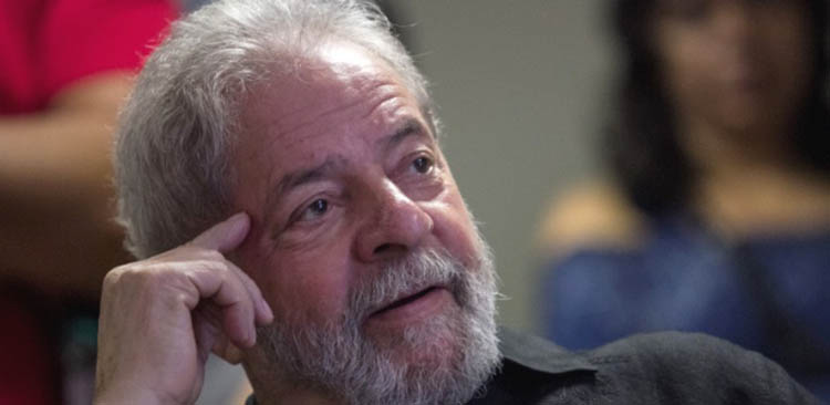 Lula recebe, em mÃ©dia, cinco cartas por semana com pedidos de namoro