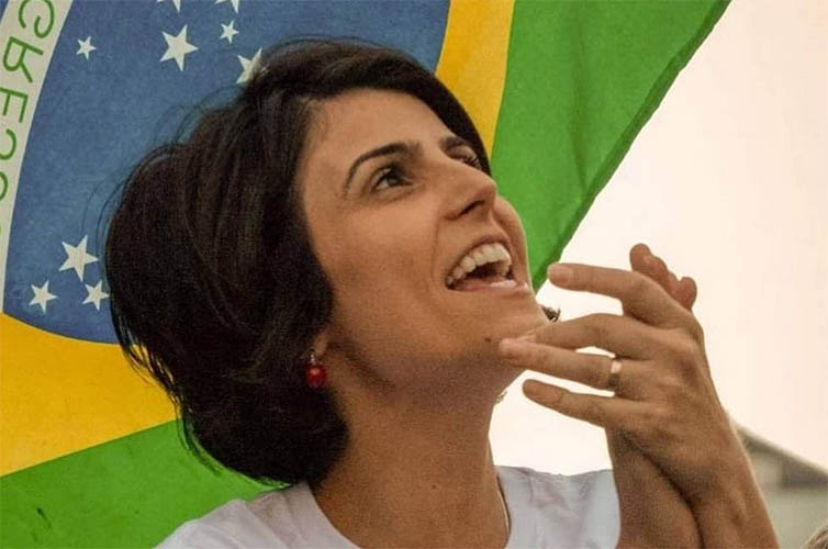 Manuela D'Ãvila lidera disputa pela Prefeitura de Porto Alegre, diz Ibope