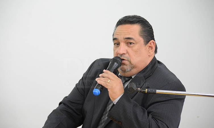 Marcelo Iunes vira prefeito de CorumbÃ¡