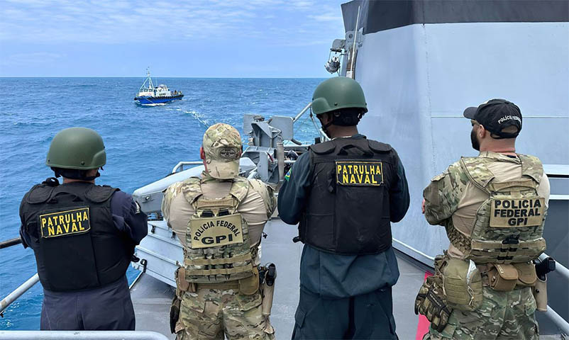 Com apoio da Marinha, PolÃ­cia Federal faz apreensÃ£o recorde de cocaÃ­na em navio