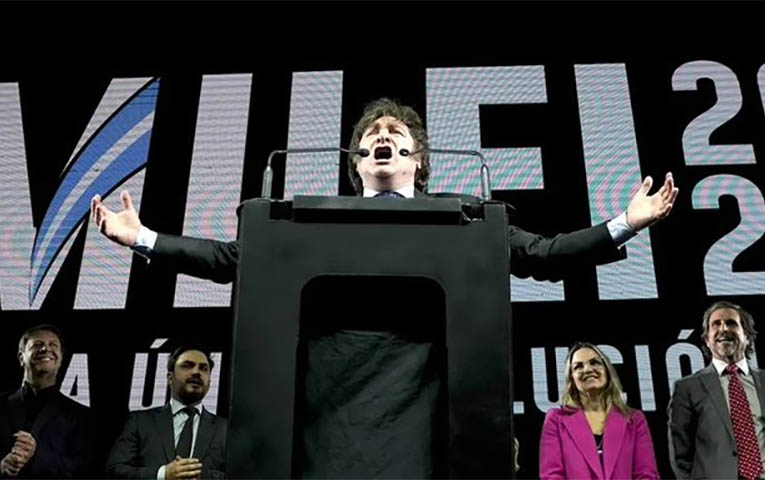 Candidato populista de extrema-direita vence eleiÃ§Ãµes primÃ¡rias na Argentina