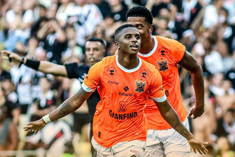 Nova IguaÃ§u elimina o Vasco e vai encarar o Flamengo em final inÃ©dita do carioca