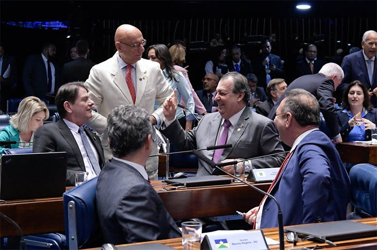 Senado aprova PEC do OrÃ§amento com impacto gradativo para o governo