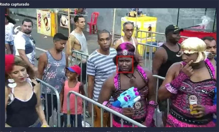 CÃ¢mera identifica procurado por homicÃ­dio fantasiado de mulher no carnaval da Bahia