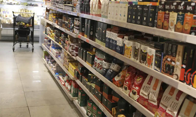 Vendas de supermercados tÃªm alta de 3% em 2023, diz associaÃ§Ã£o do setor