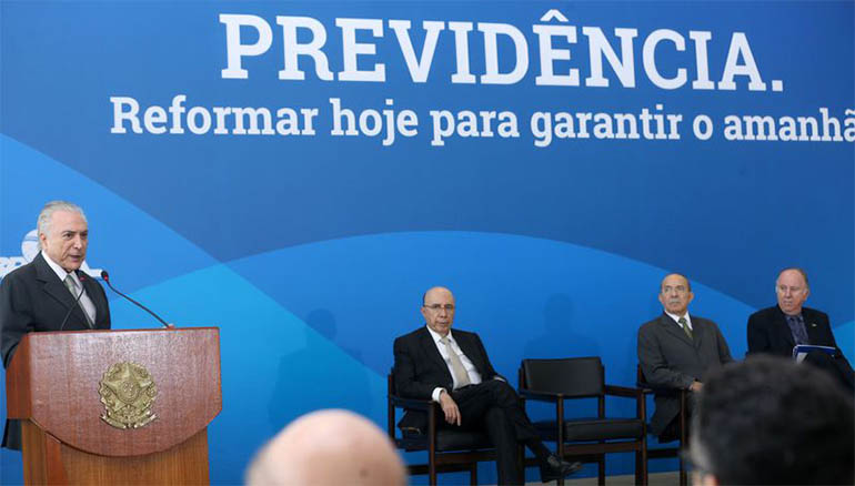 Temer anuncia R$ 2 bilhÃµes a prefeitos, visando aprovar reforma da PrevidÃªncia