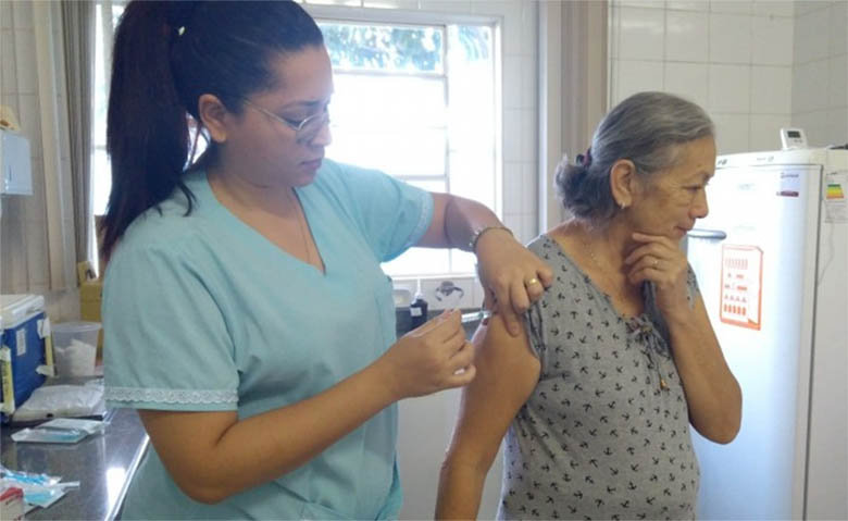 VacinaÃ§Ã£o contra gripe comeÃ§a nesta terÃ§a com apoio de farmÃ¡cias em Campo Grande